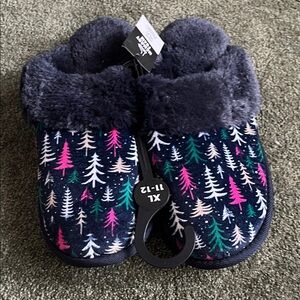 Cozy Tree Pattern Slippers